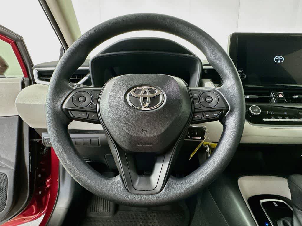 Used 2026 Toyota Corolla LE FWD image 15