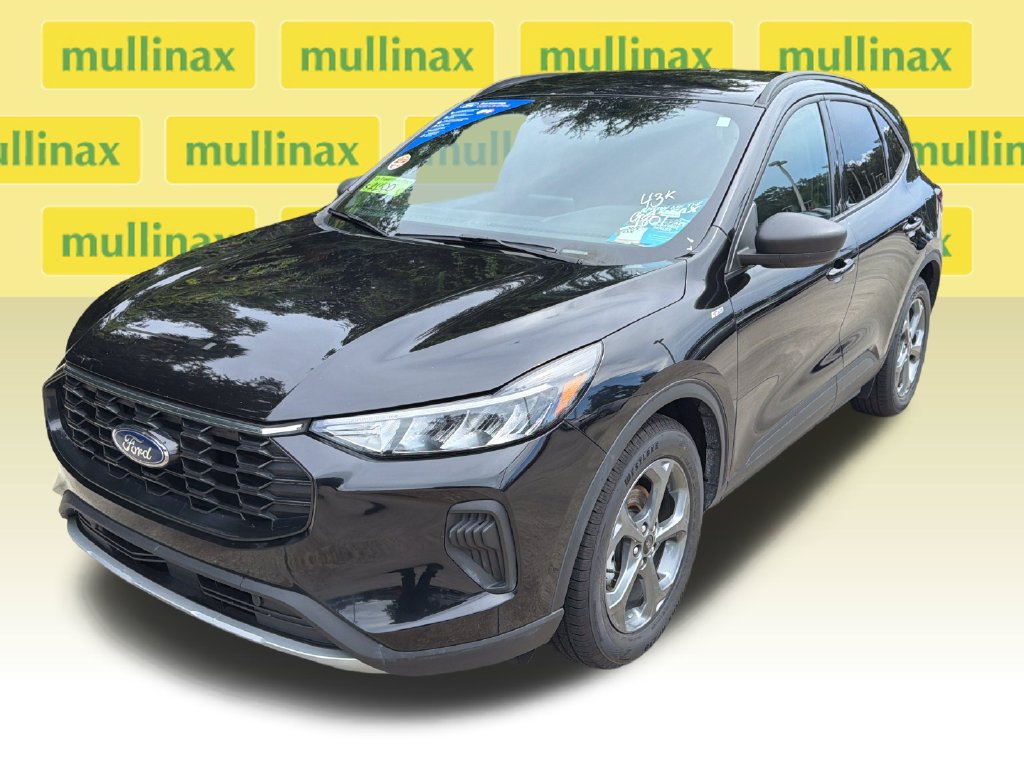 Certified 2025 Ford Escape ST-Line FWD image 13