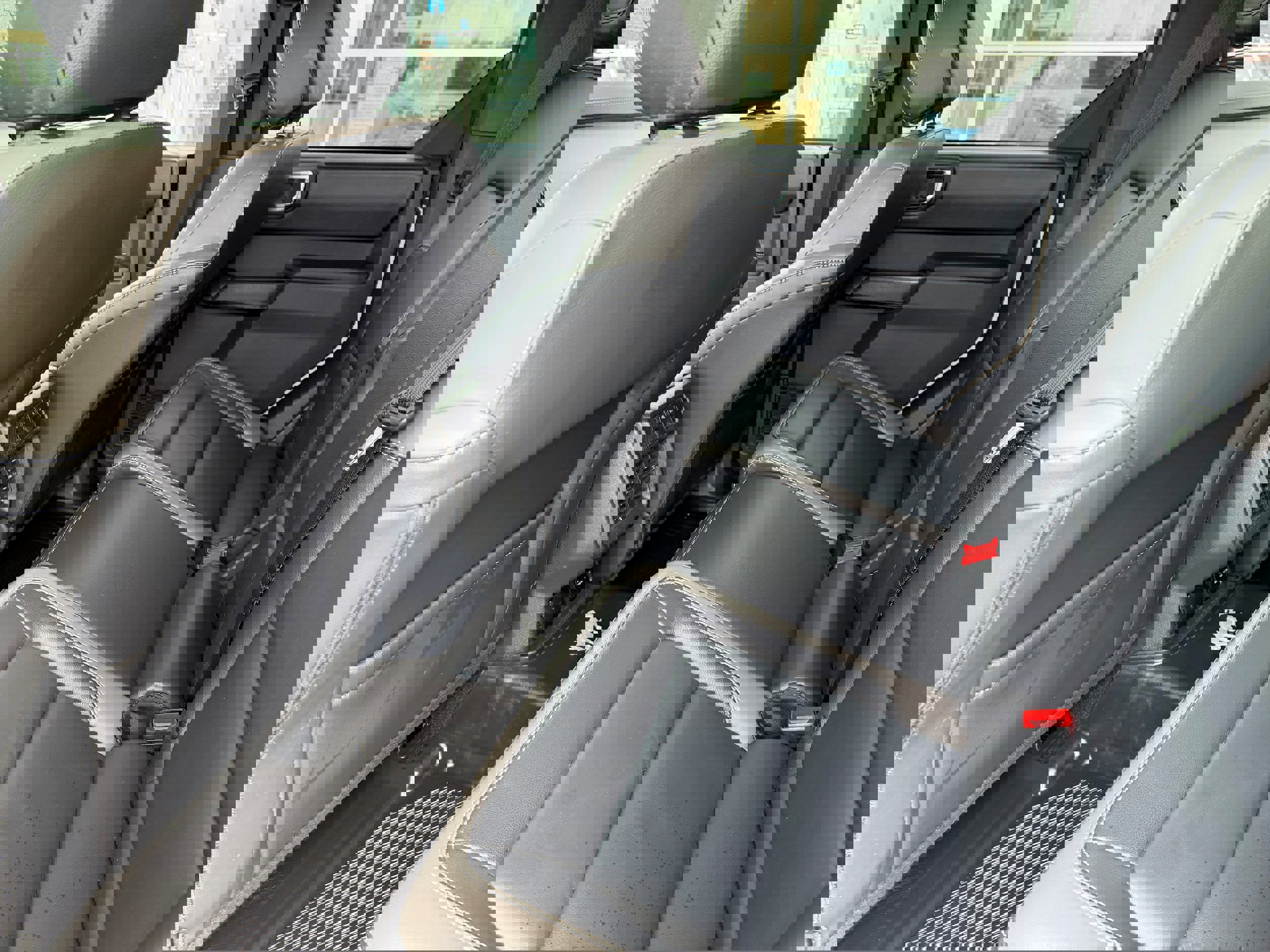 Certified 2025 Ford Bronco Outer Banks image 16