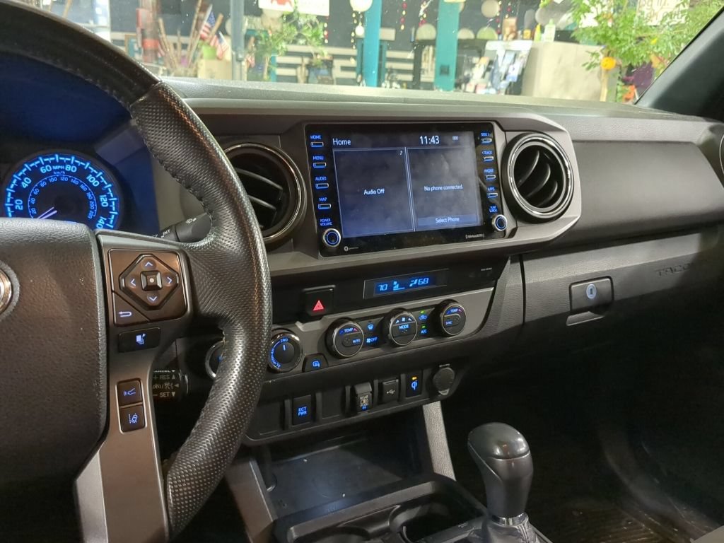Used 2021 Toyota Tacoma TRD Off-Road AWD/4WD image 13