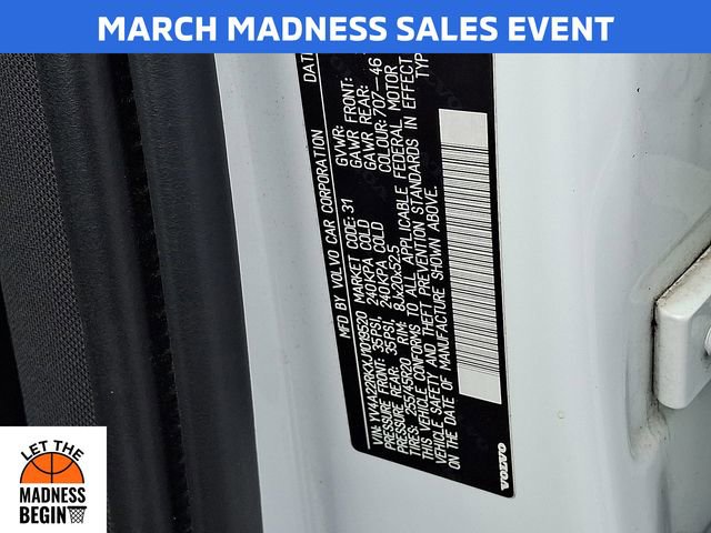 Used 2018 Volvo XC60 T6 Momentum w/ Advanced Package image 27