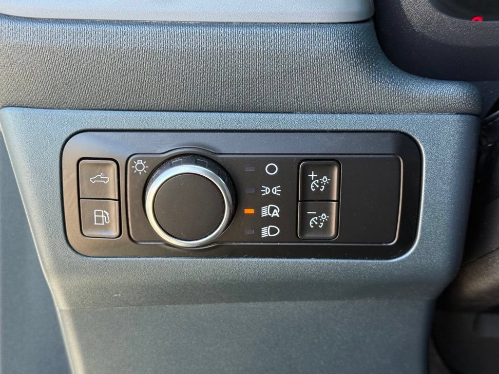 Certified 2023 Ford Maverick XL FWD image 17