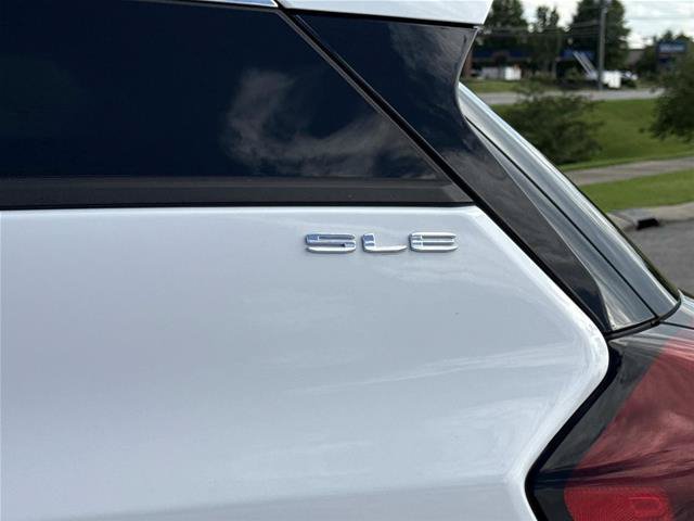 Used 2024 GMC Terrain SLE AWD/4WD image 10