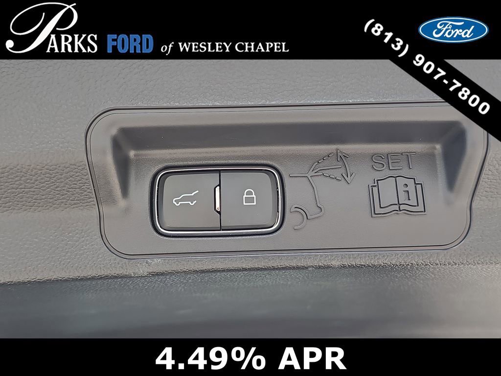 Certified 2022 Ford Explorer XLT w/ Equipment Group 202A image 9