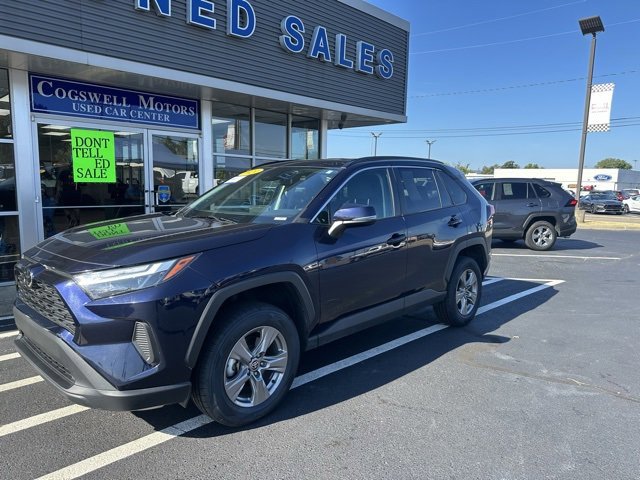 Used 2024 Toyota RAV4 XLE image 2