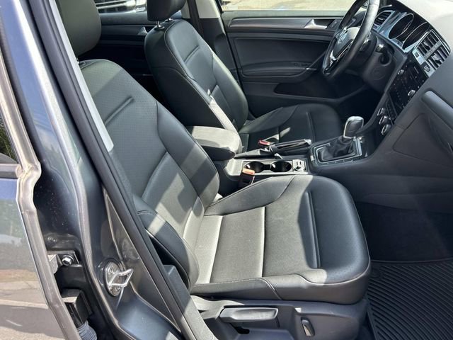 Used 2018 Volkswagen Golf SE FWD image 27