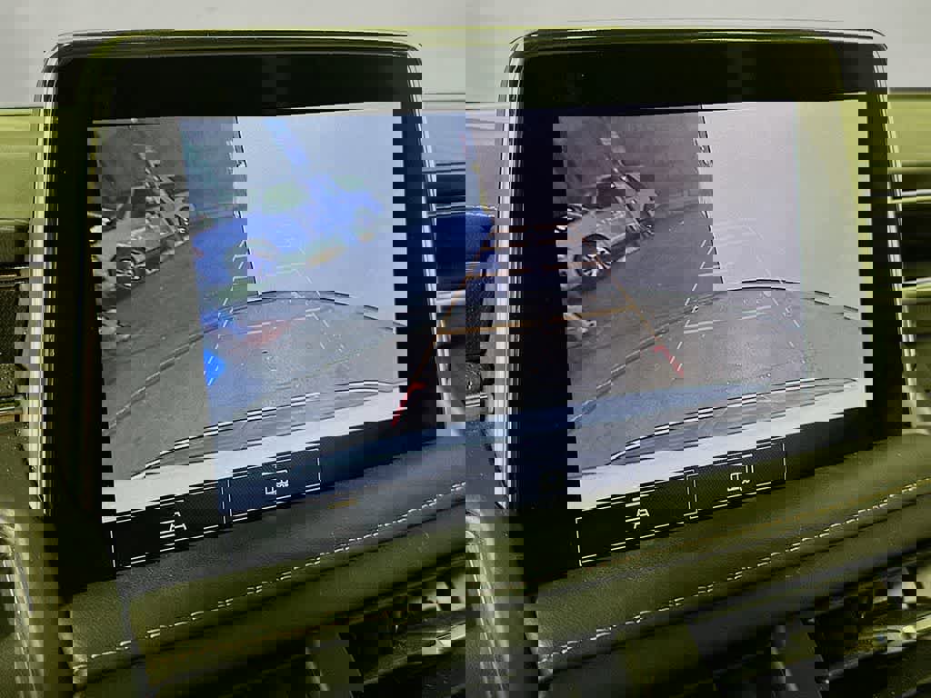 Used 2021 GMC Yukon AT4 image 28