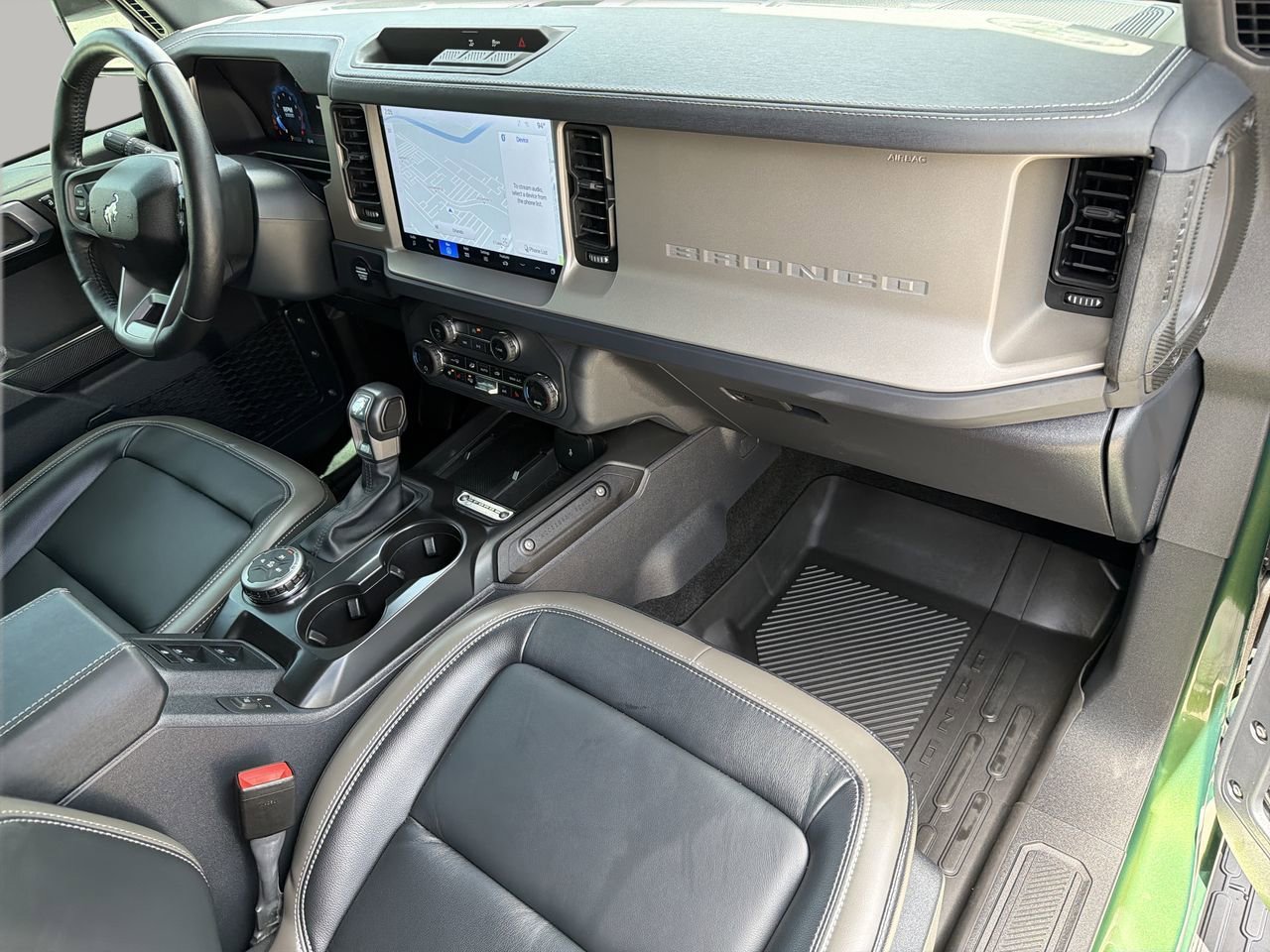 Certified 2025 Ford Bronco Outer Banks AWD/4WD image 11