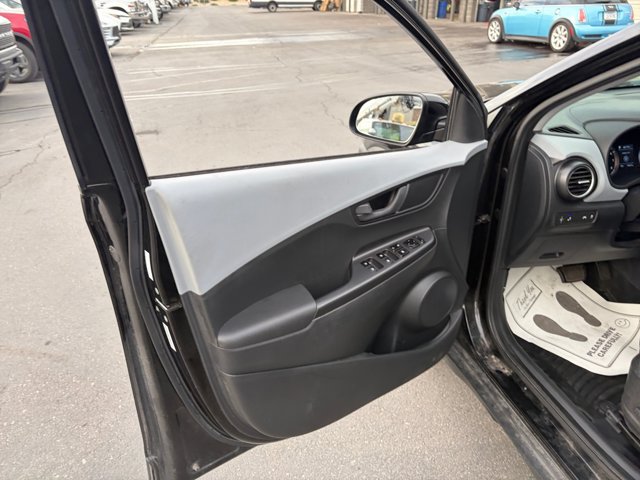 Used 2018 Hyundai Kona SEL w/ SEL Tech Package 02 AWD/4WD image 13