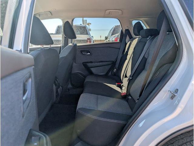 Used 2023 Nissan Rogue SV image 16