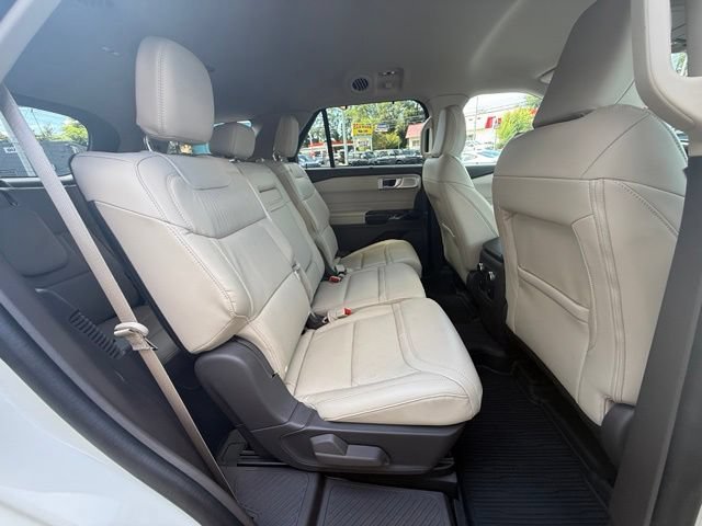 Certified 2023 Ford Explorer Platinum w/ Technology Package AWD/4WD image 15
