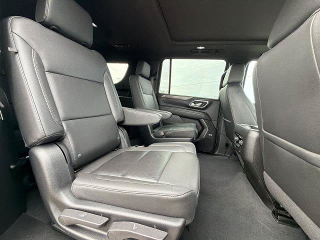 Used 2022 Chevrolet Suburban Z71 w/ Luxury Package AWD/4WD image 20