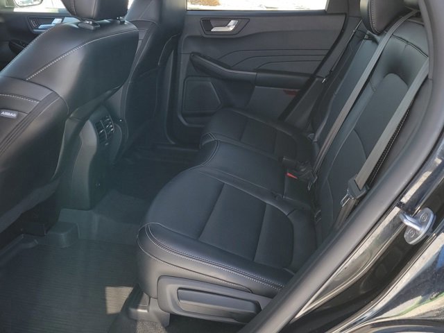 Certified 2025 Ford Escape Platinum image 9