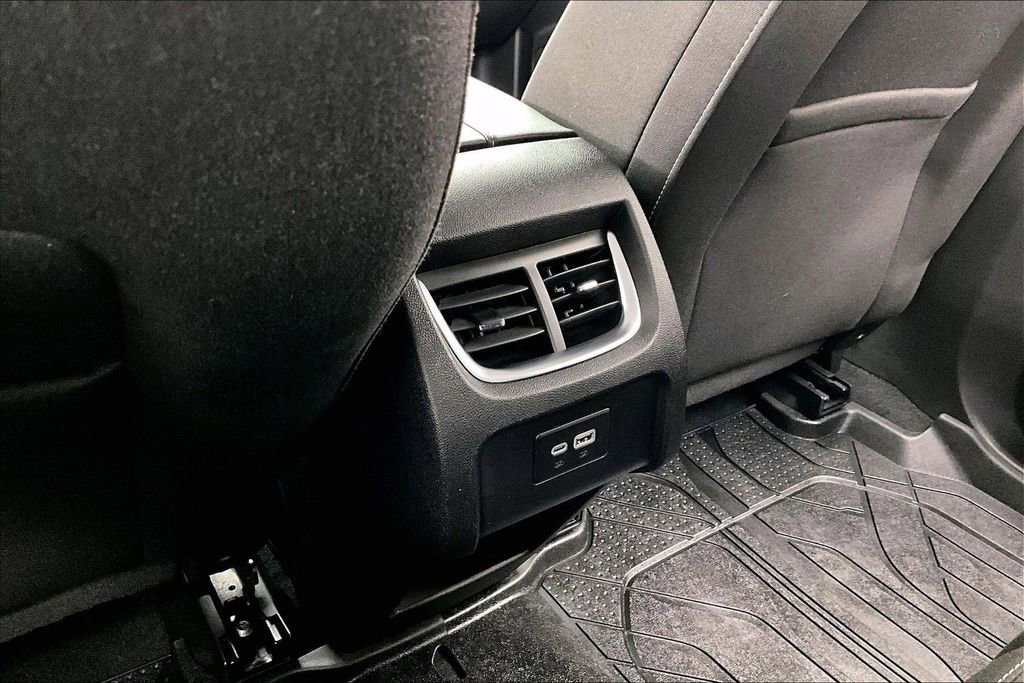 Used 2024 Chevrolet Blazer LT w/ Convenience Package image 33