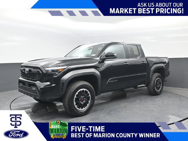 Used 2025 Toyota Tacoma TRD Off-Road AWD/4WD image 1