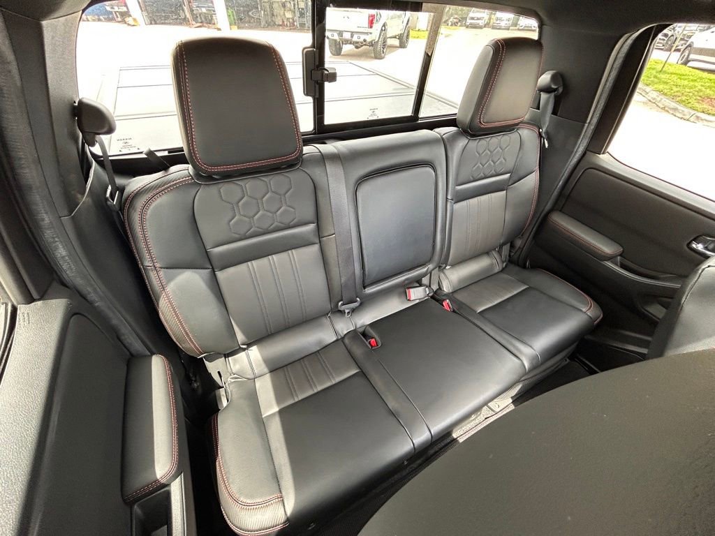 Used 2023 Nissan Frontier PRO-4X w/ Pro-4X Premium Package AWD/4WD image 30