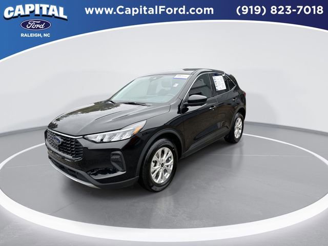 Certified 2023 Ford Escape Active w/ Tech Pack #2 image 2
