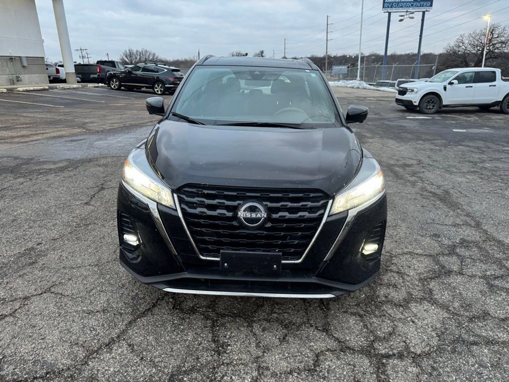 Used 2024 Nissan Kicks SR image 9