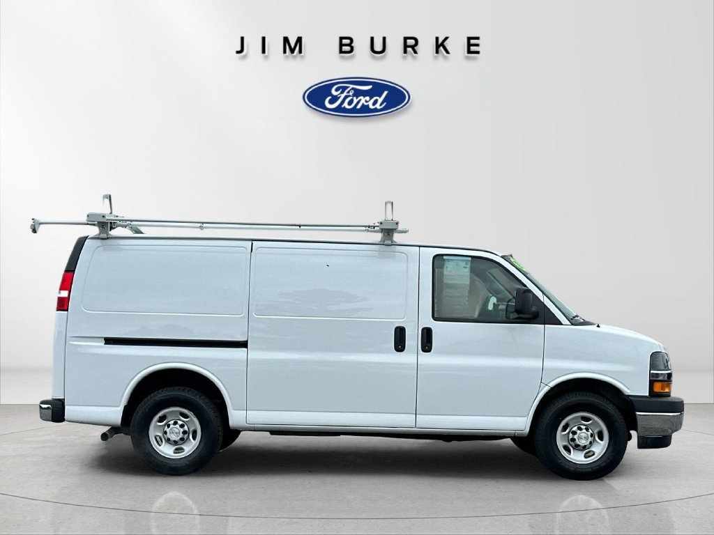 Used 2023 Chevrolet Express 2500 w/ Driver Convenience Package RWD image 6