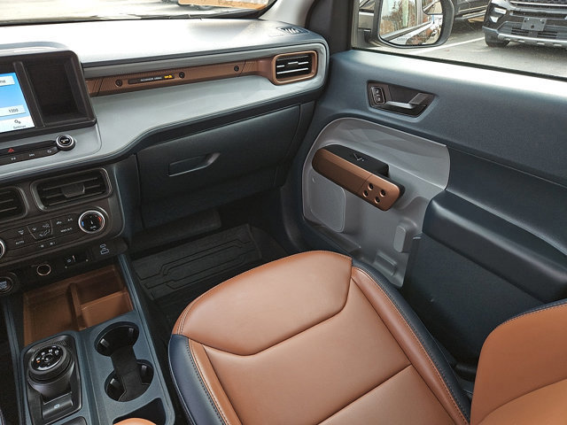 Certified 2022 Ford Maverick Lariat w/ Equipment Group 500A Standard image 17