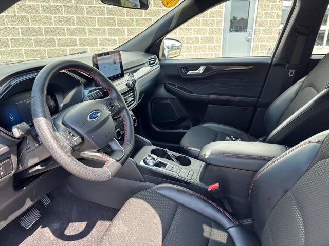 Certified 2026 Ford Escape ST-Line AWD/4WD image 17