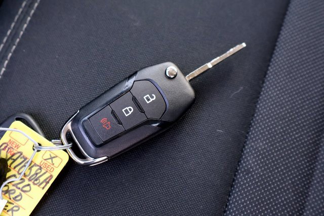 Certified 2020 Ford Ranger XL w/ Equipment Group 101A Mid image 35