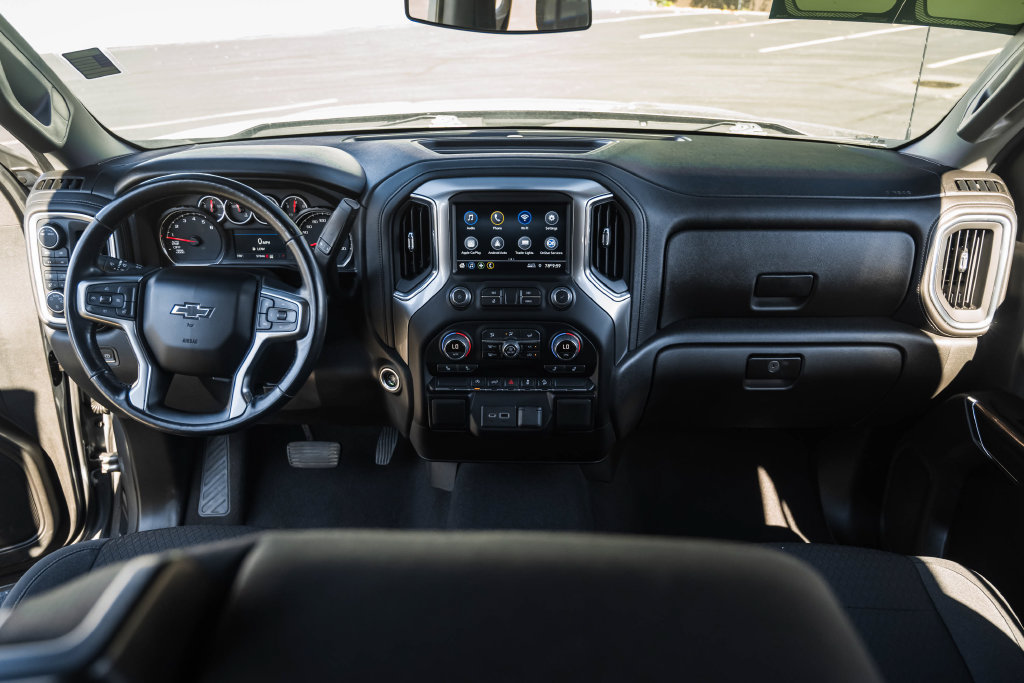 Used 2022 Chevrolet Silverado 1500 RST w/ Z71 Off-Road Package AWD/4WD image 17