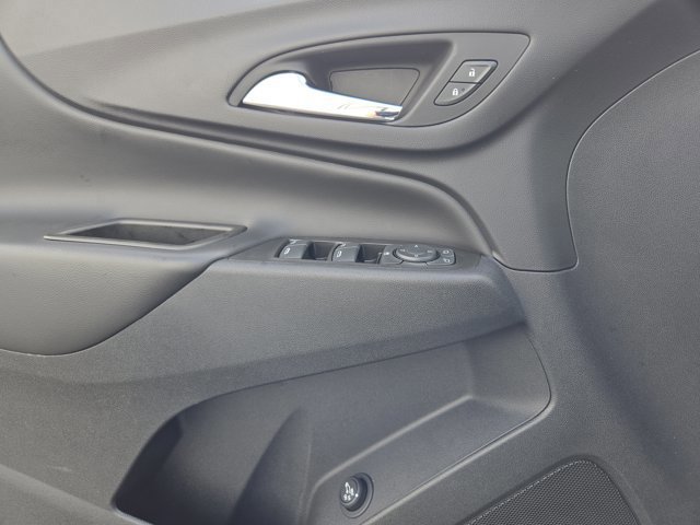 Used 2023 Chevrolet Equinox LT FWD image 17