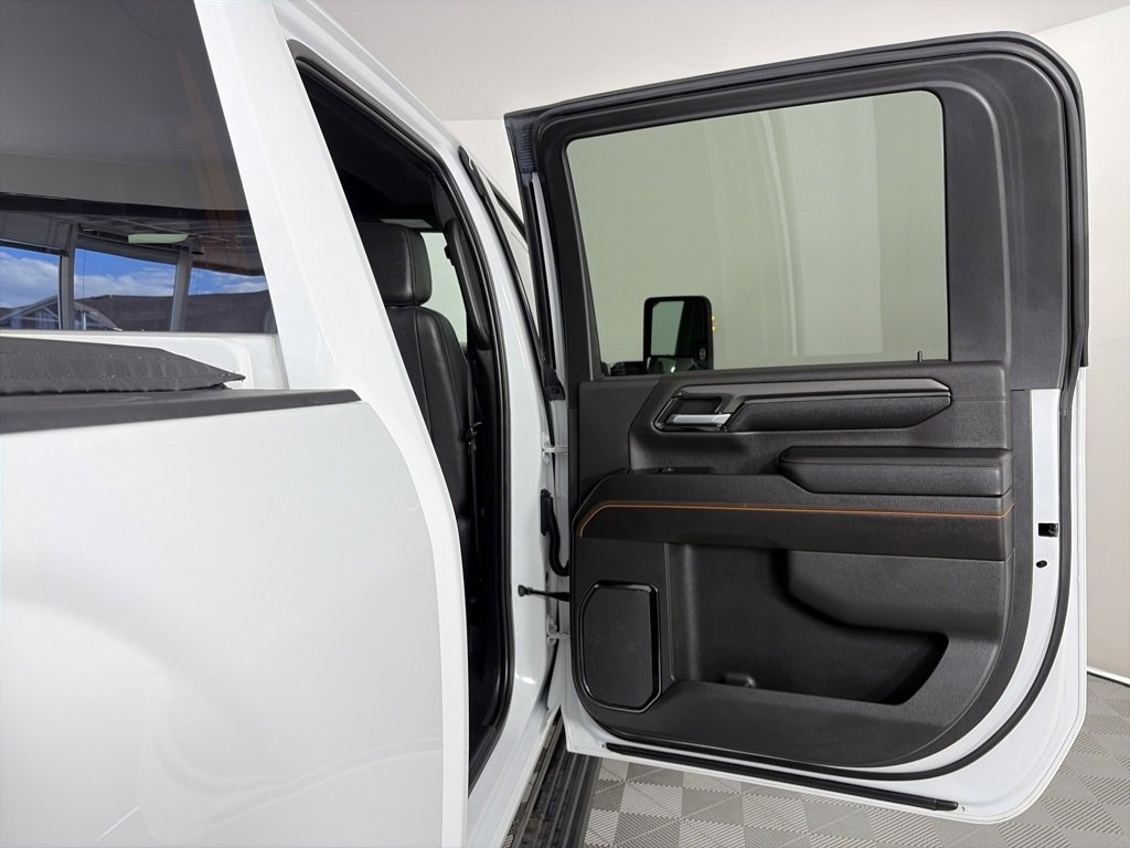 Used 2024 GMC Sierra 3500 AT4 w/ Technology Package image 28
