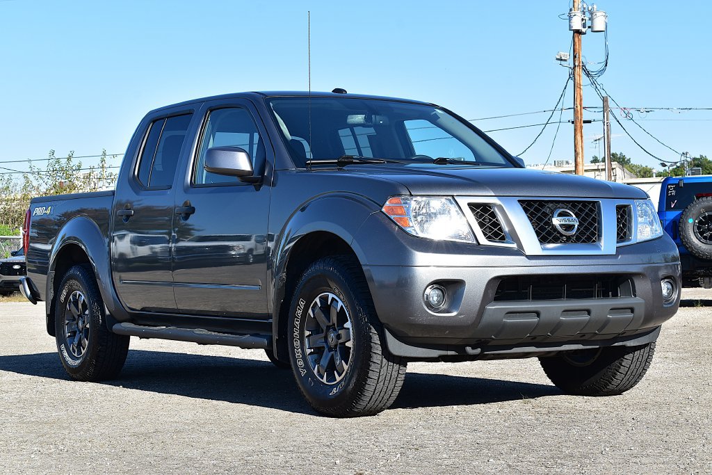Used 2019 Nissan Frontier PRO-4X AWD/4WD image 3