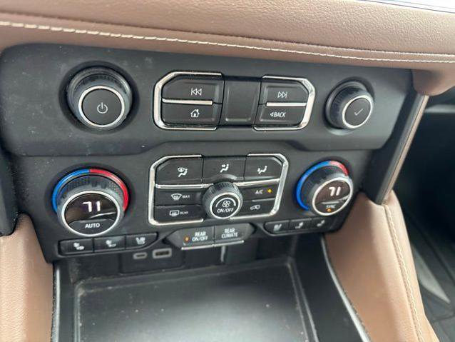Used 2023 Chevrolet Tahoe High Country RWD image 16