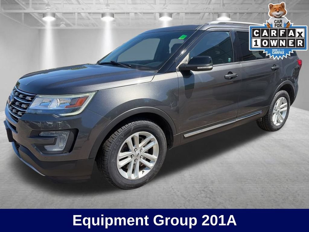 Certified 2017 Ford Explorer XLT w/ Equipment Group 201A FWD image 2
