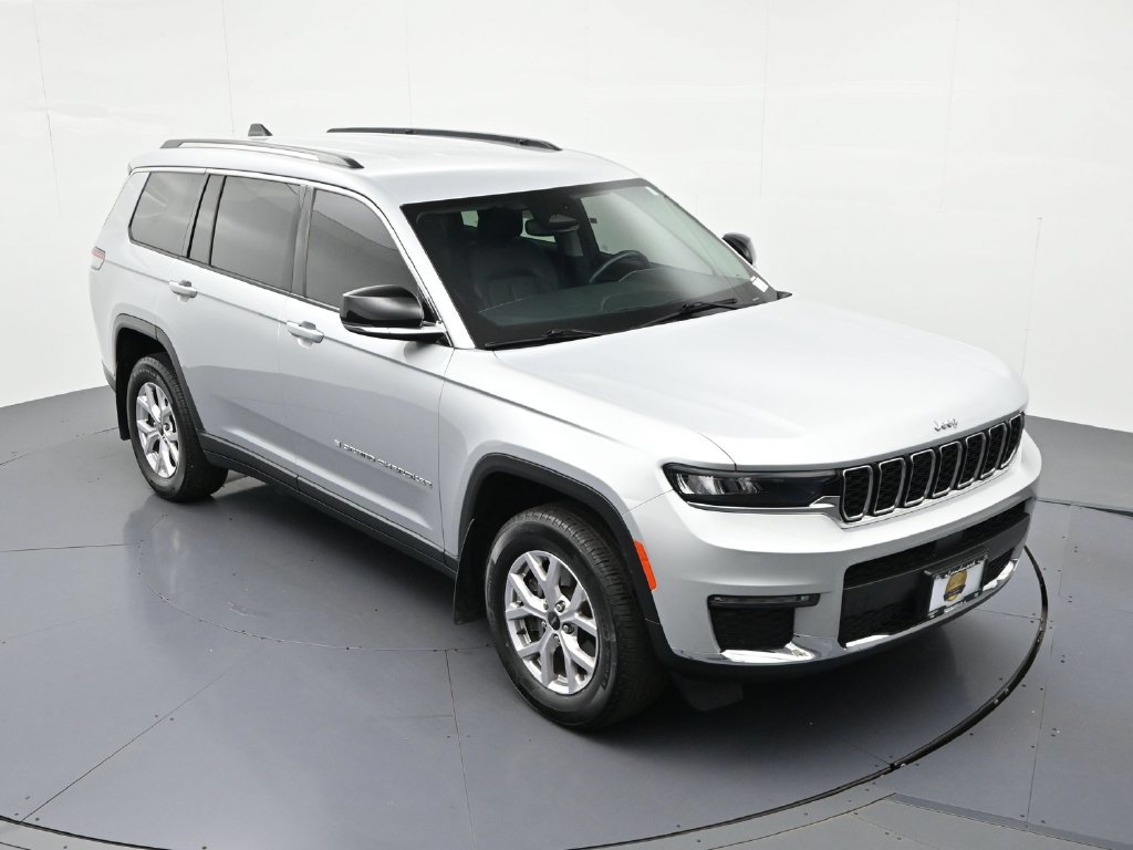 Used 2022 Jeep Grand Cherokee L Limited w/ Trailer Tow Group (B) AWD/4WD image 19