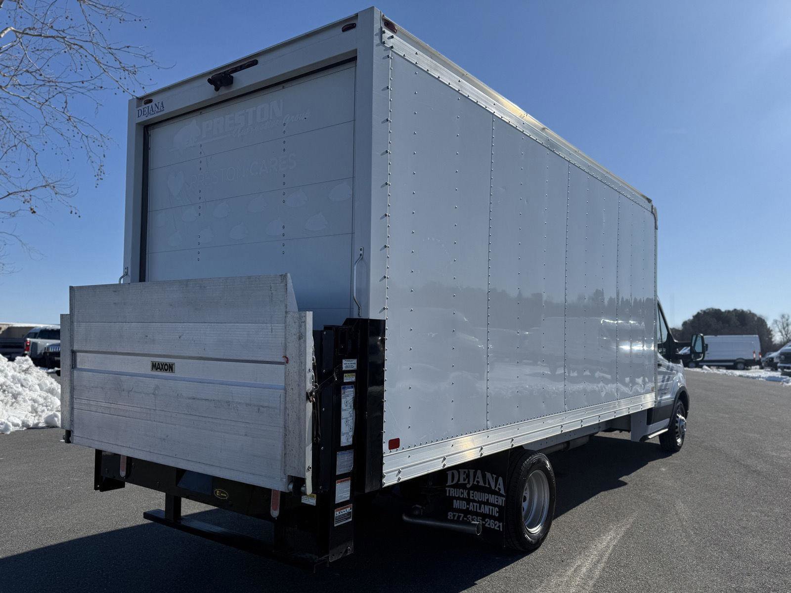 Certified 2022 Ford Transit 350 T350hd w/ Interior Upgrade Package image 5