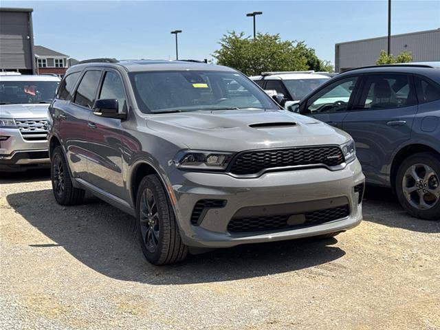 Used 2025 Dodge Durango GT AWD/4WD image 3