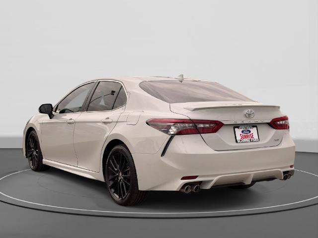 Used 2022 Toyota Camry XSE FWD image 7