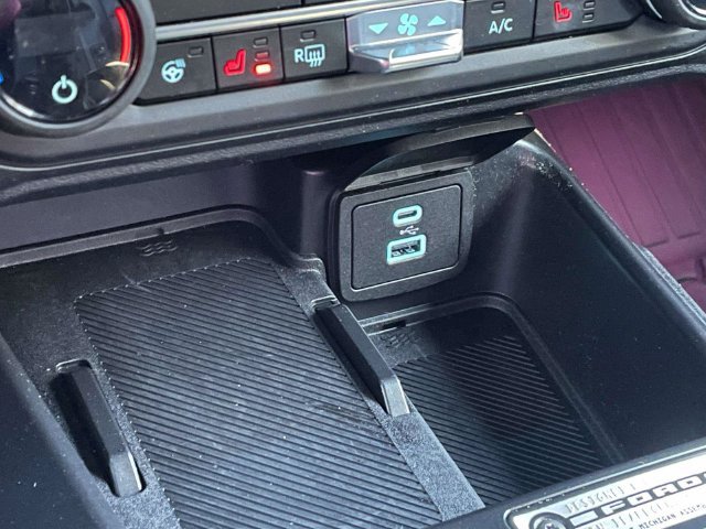 Certified 2025 Ford Bronco Outer Banks AWD/4WD image 9