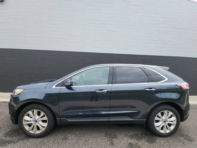 Certified 2022 Ford Edge Titanium w/ Class II Trailer Tow Package AWD/4WD image 3