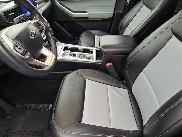 Certified 2022 Ford Explorer XLT w/ Equipment Group 202A image 22