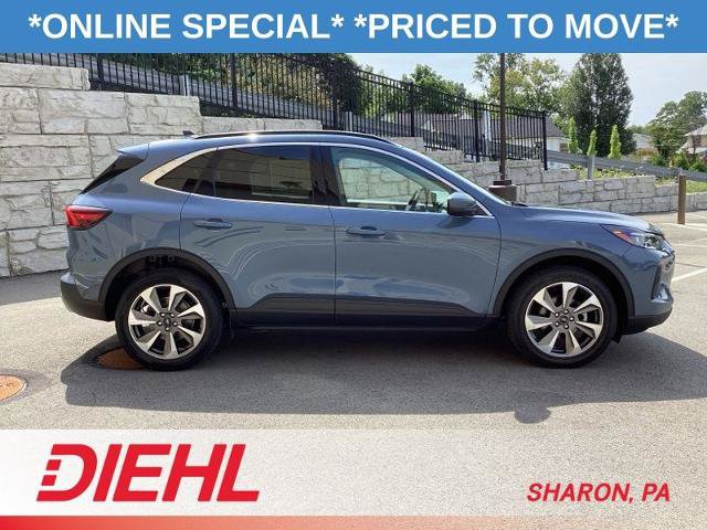 Certified 2024 Ford Escape Platinum AWD/4WD image 9