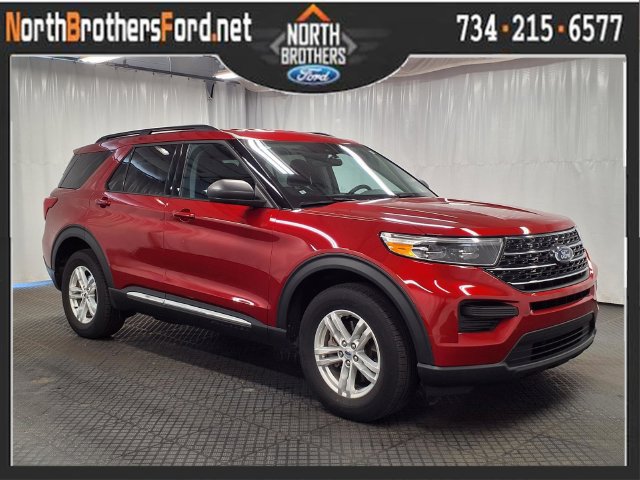 Certified 2024 Ford Explorer XLT AWD/4WD image 1