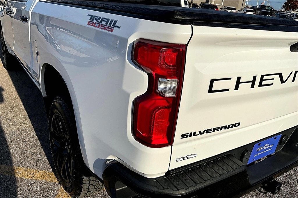 Used 2022 Chevrolet Silverado 1500 LT Trail Boss w/ Bed Protection Package image 31