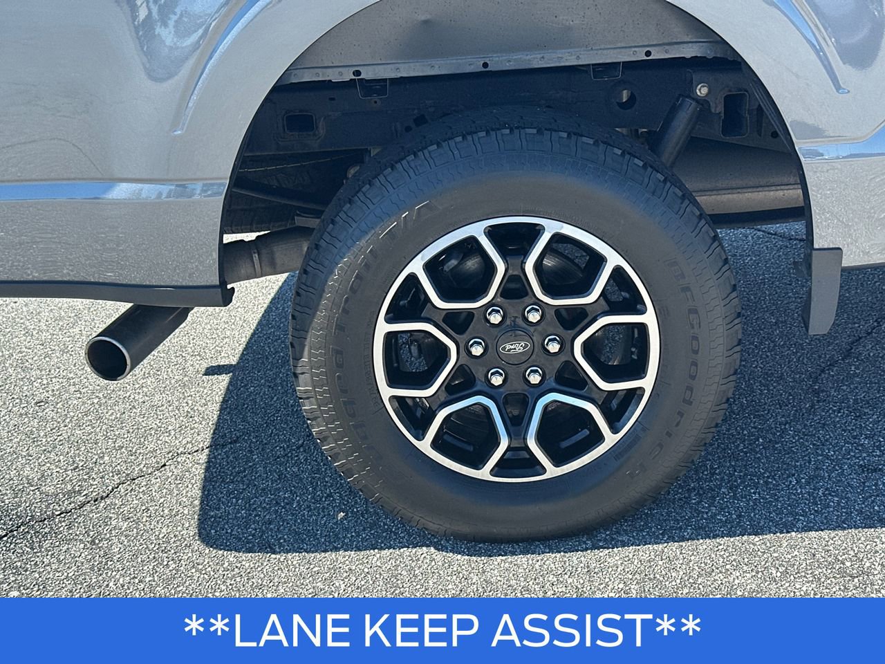 Certified 2022 Ford F150 XLT w/ Equipment Group 302A High image 18