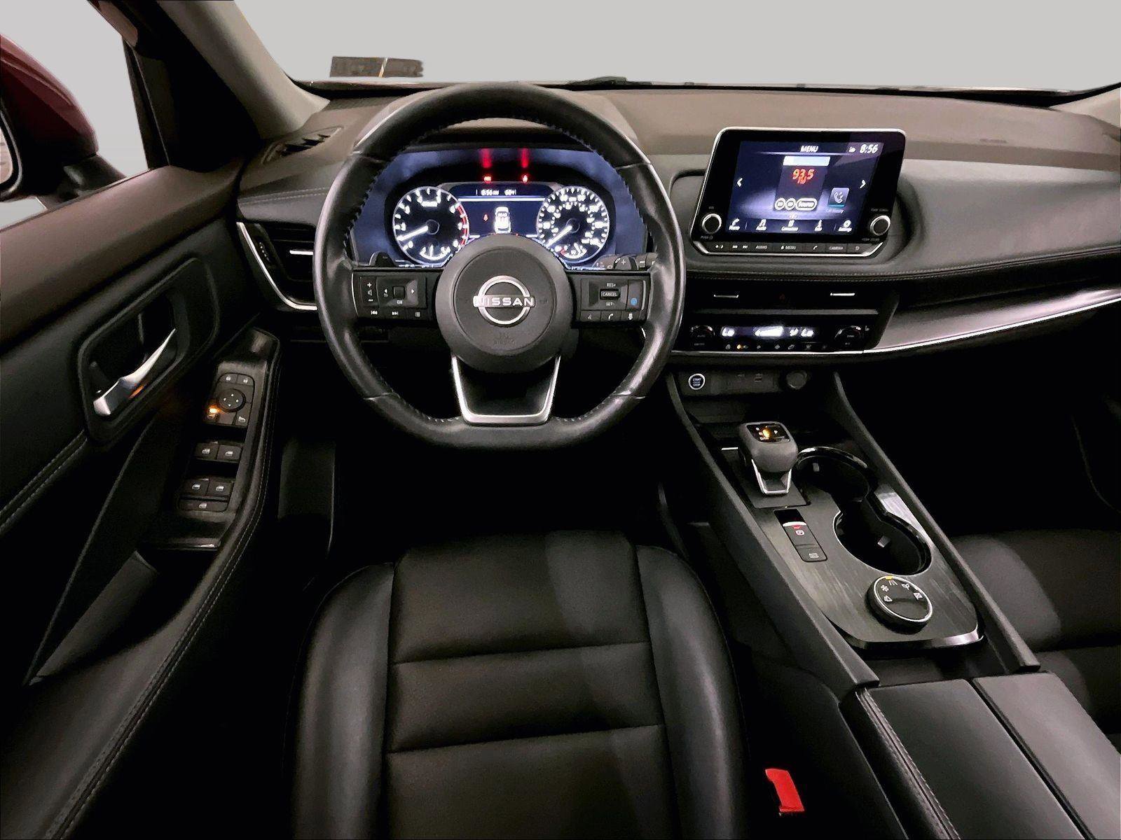 Used 2023 Nissan Rogue SV w/ SV Premium B Package image 5