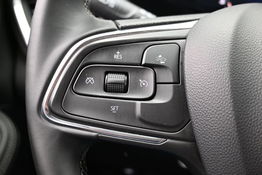Used 2025 Buick Encore GX Preferred AWD/4WD image 20