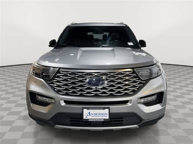 Certified 2020 Ford Explorer Platinum w/ Premium Technology Package AWD/4WD image 4
