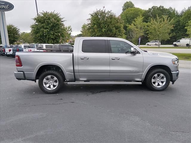 Used 2022 RAM 1500 Laramie AWD/4WD image 3