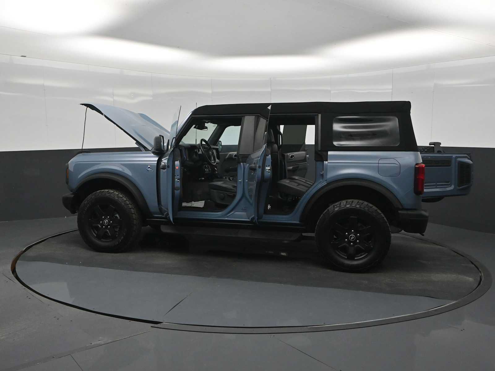 Certified 2024 Ford Bronco Black Diamond AWD/4WD image 42