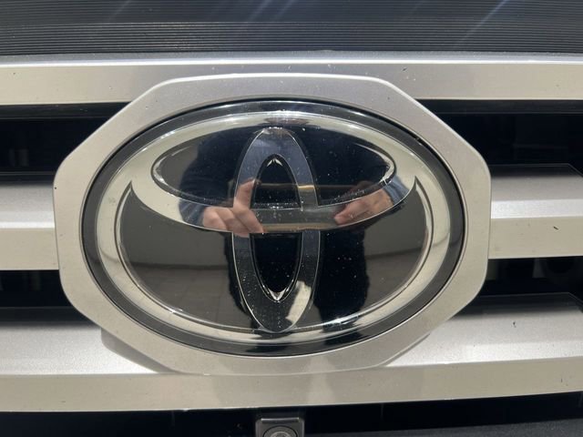 Used 2022 Toyota Tacoma Limited image 29
