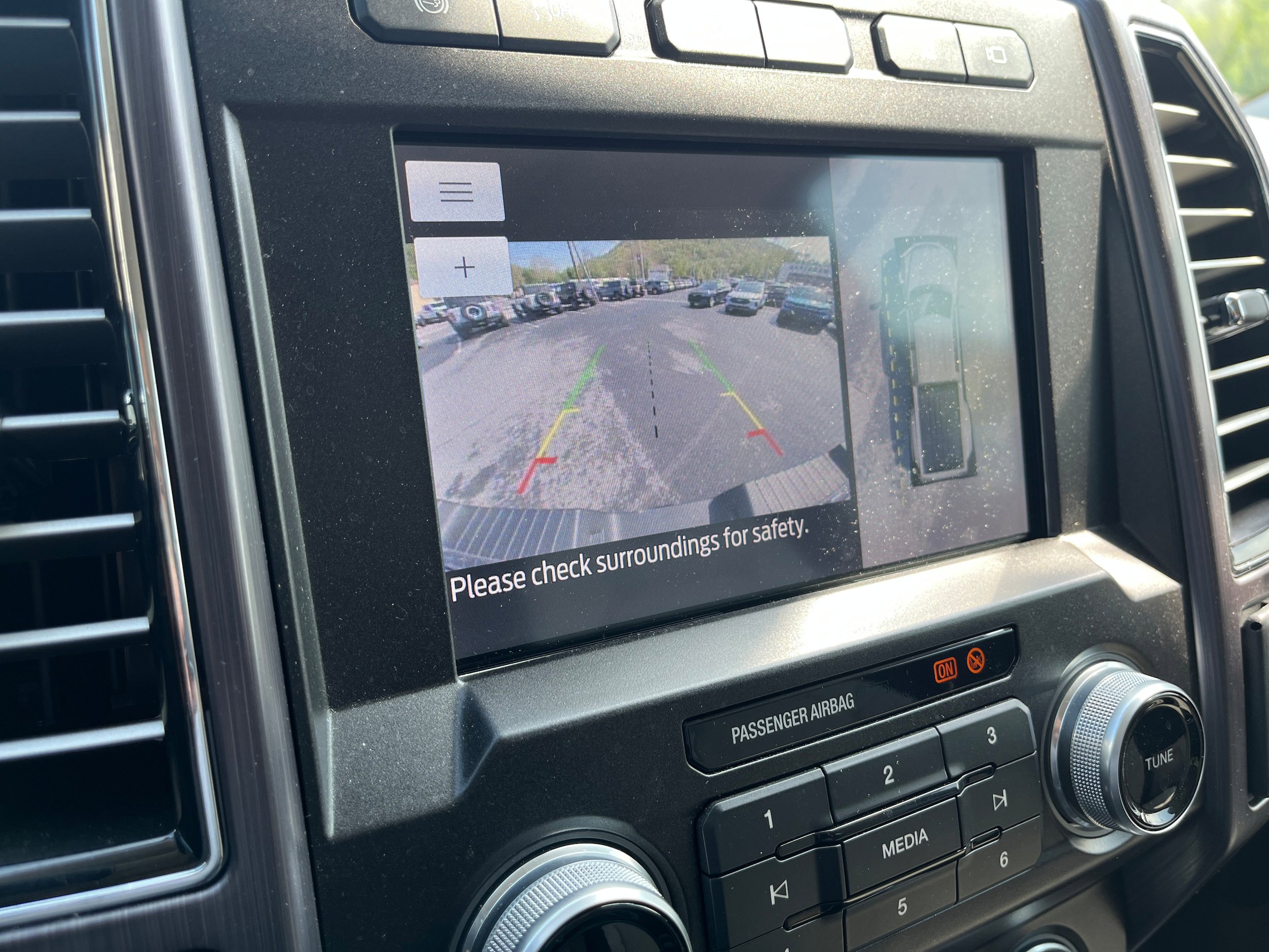 Certified 2020 Ford F450 Limited w/ FX4 Off-Road Package AWD/4WD image 43